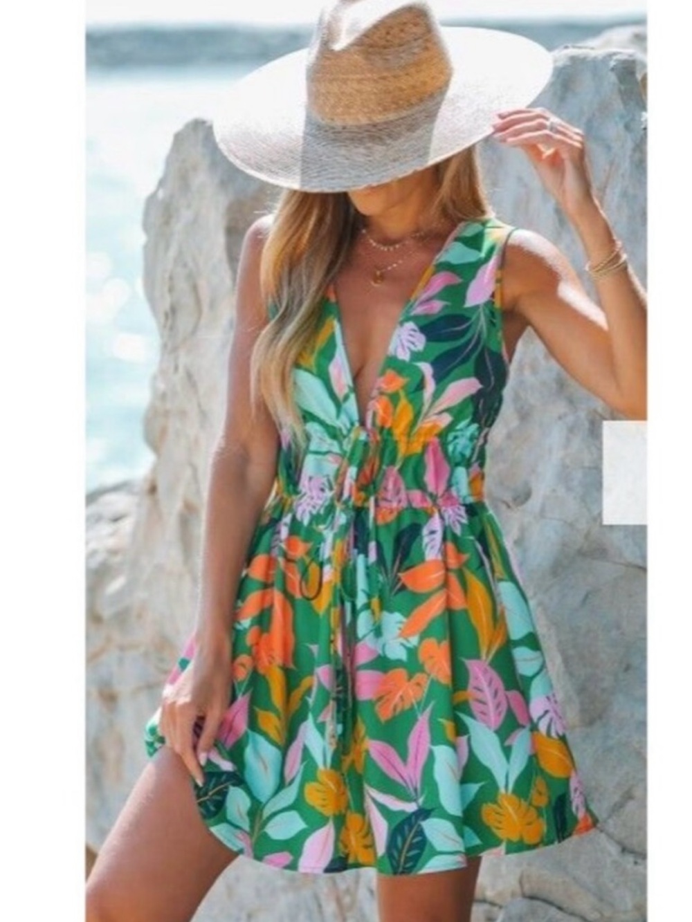 *NWT* Cupshe Tropical Leaf Print Plunge Mini Dress | Coverup | Size Medium